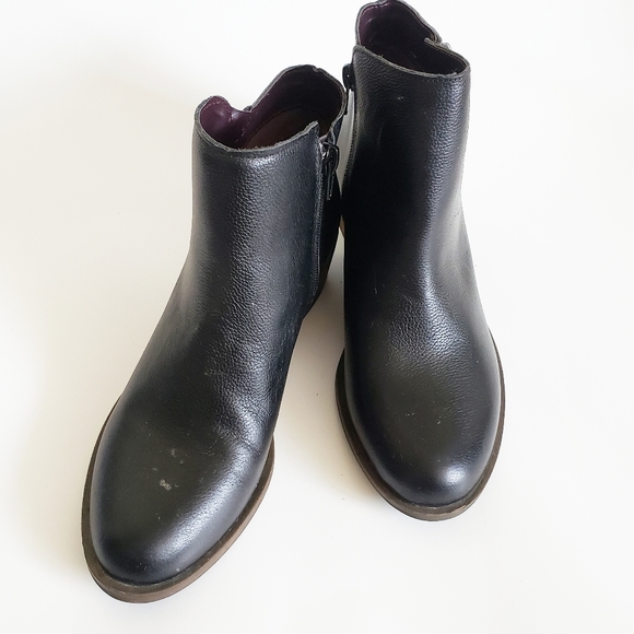 KENSIE GHITA Black Leather Ankle Almond Toe Booties Size 9 - Picture 7 of 10